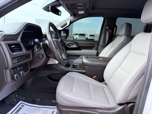 Used 2022 Chevrolet Tahoe Z71 w/ Luxury Package AWD/4WD image 14