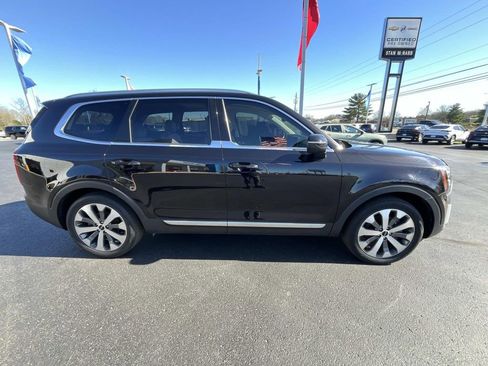 Used 2022 Kia Telluride EX w/ EX Premium Package image 8
