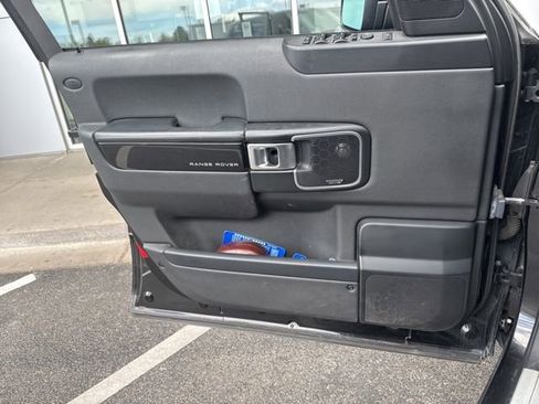 Used 2012 Land Rover Range Rover HSE image 9