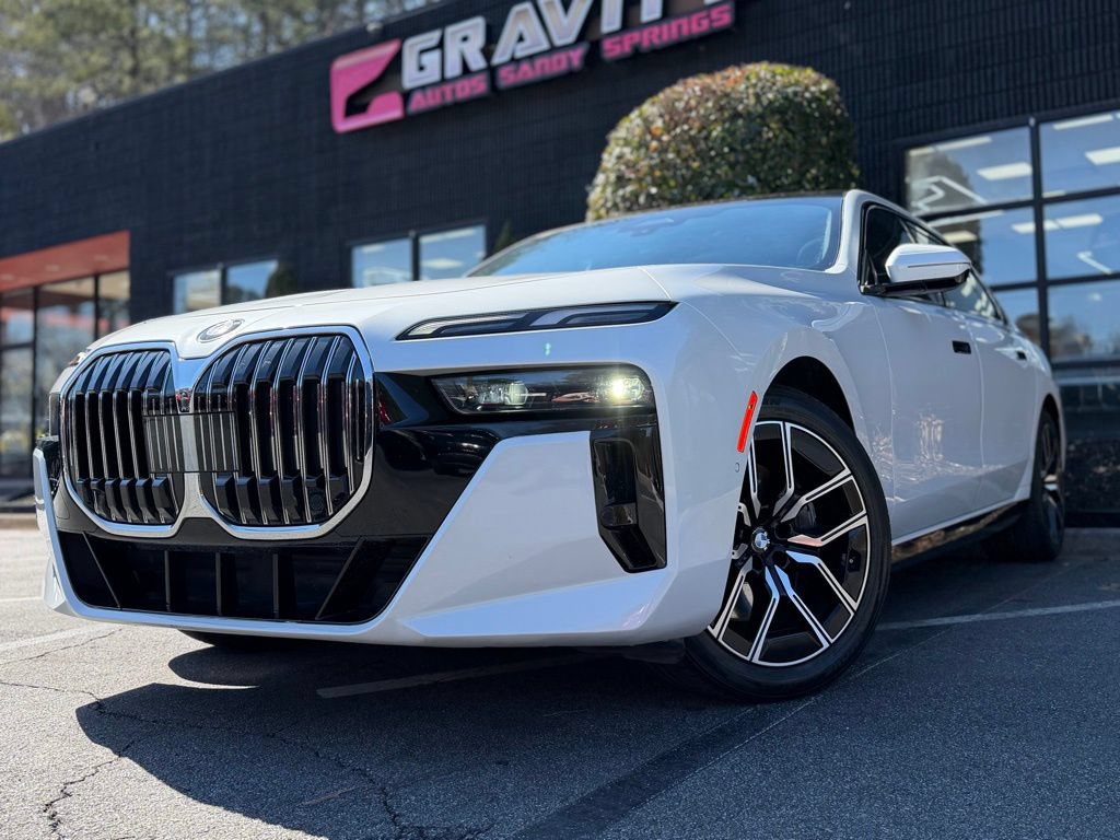 Used 2024 BMW 740i RWD image 2