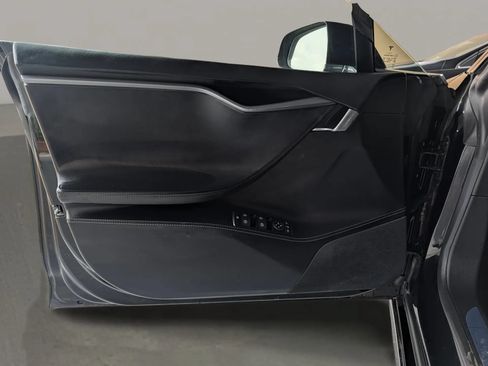 Used 2018 Tesla Model S 75D AWD/4WD image 16