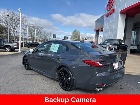 Certified 2025 Toyota Camry SE image 6