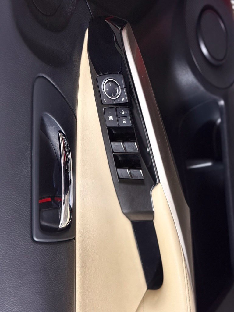Used 2016 Lexus IS 200t RWD image 23