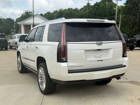 Used 2017 Cadillac Escalade Platinum AWD/4WD image 3