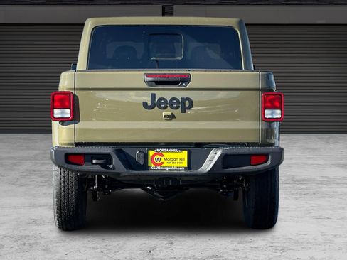 New 2026 Jeep Gladiator Sport AWD/4WD image 5