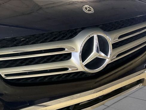 Used 2019 Mercedes-Benz GLC 300 image 30