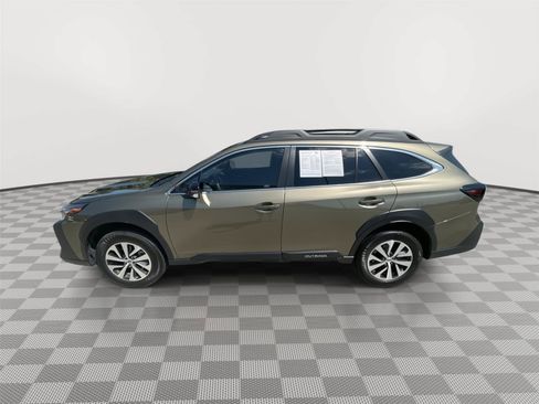 Used 2025 Subaru Outback Premium w/ Popular Package #1A AWD/4WD image 11