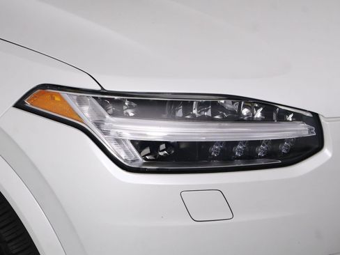 Certified 2023 Volvo XC90 T8 Ultimate AWD/4WD image 26