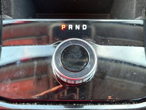 Used 2023 Jeep Grand Cherokee L Limited w/ Black Appearance Package image 29