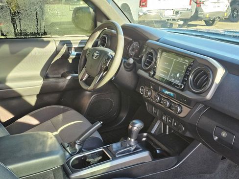 Used 2023 Toyota Tacoma TRD Off-Road image 11