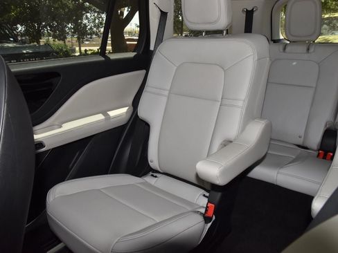 New 2026 Lincoln Aviator 2WD image 20