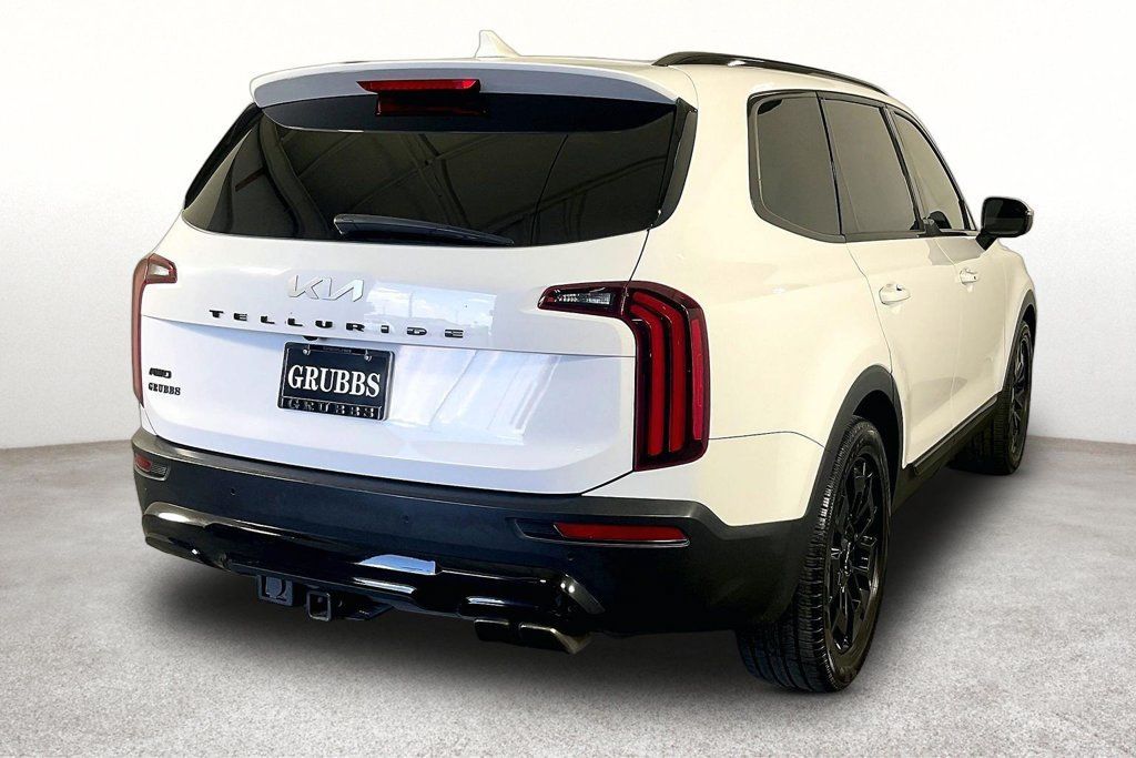 Used 2022 Kia Telluride SX w/ SX Prestige Package AWD/4WD image 2