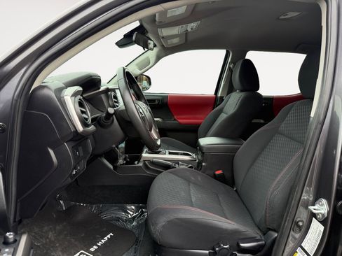 Used 2023 Toyota Tacoma SR5 image 10