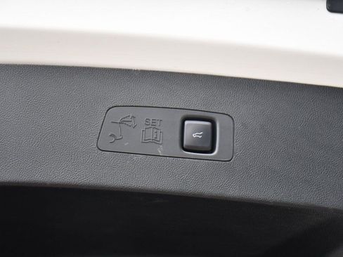 Used 2023 Lincoln Corsair AWD w/ Equipment Group 101A image 20