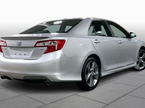Used 2012 Toyota Camry SE image 13