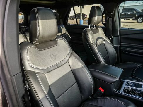 Used 2020 Ford Explorer ST w/ Premium Technology Package AWD/4WD image 19