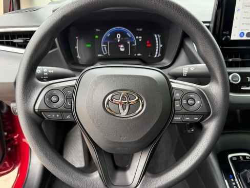 Used 2026 Toyota Corolla LE image 13