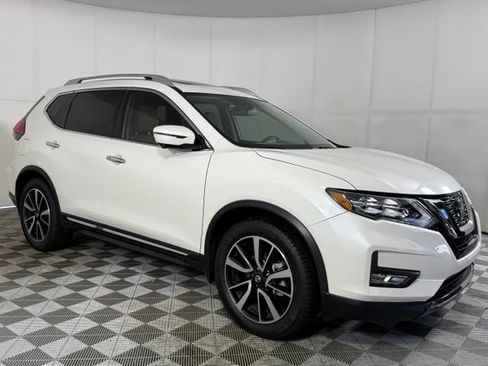 Used 2018 Nissan Rogue SL w/ Premium Package FWD image 10