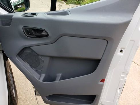 Used 2017 Ford Transit 150 130 Low Roof RWD image 17