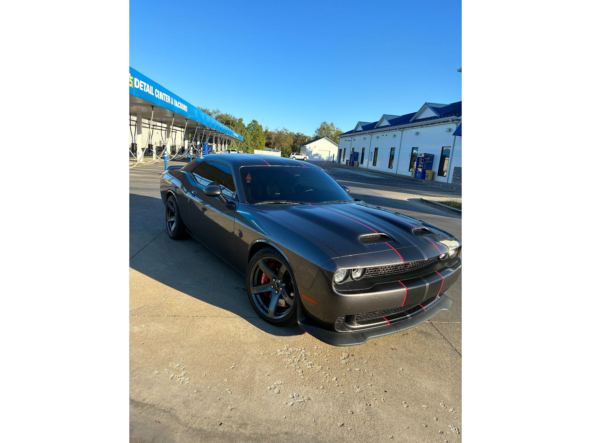 Used 2022 Dodge Challenger SRT Hellcat w/ Plus Package RWD image 3