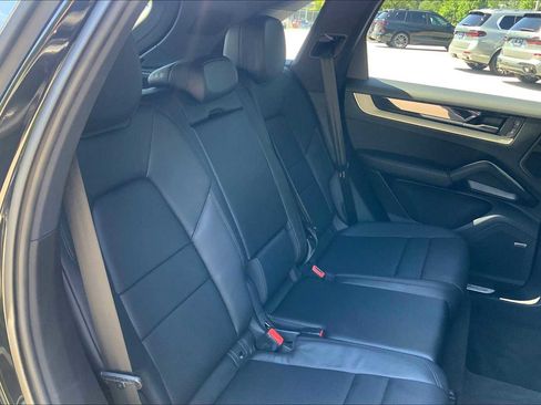 Used 2024 Porsche Cayenne image 56