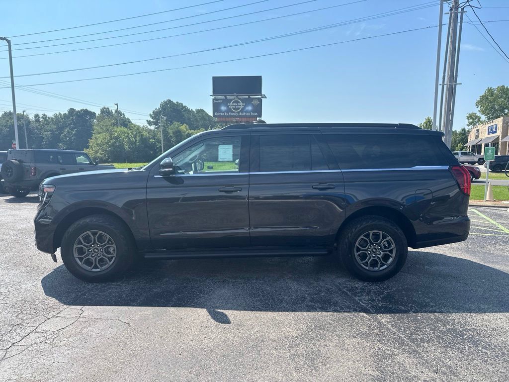 New 2027 Ford Expedition Max Active RWD image 6
