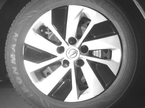 Used 2025 Nissan Sentra S image 13