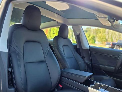 Used 2020 Tesla Model 3 Standard Range Plus image 25