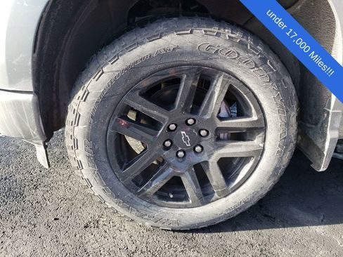 Used 2023 Chevrolet Silverado 1500 RST image 25