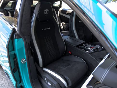 Used 2024 Lamborghini Urus S AWD/4WD image 67