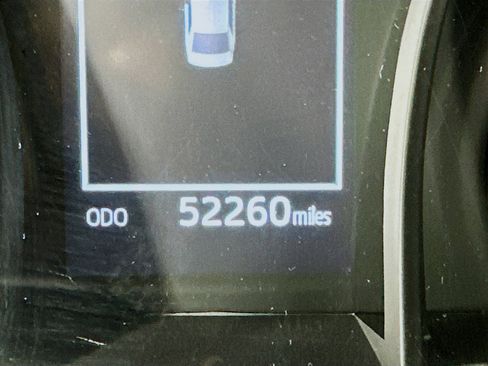 Used 2024 Toyota Camry LE image 19