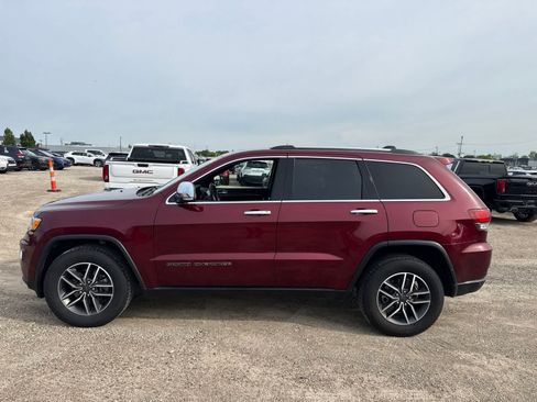 Used 2020 Jeep Grand Cherokee Limited AWD/4WD image 12