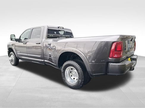 New 2026 RAM 3500 Limited AWD/4WD image 3