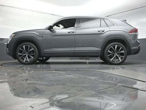 New 2026 Volkswagen Atlas Cross Sport SEL Premium R-Line AWD/4WD image 36