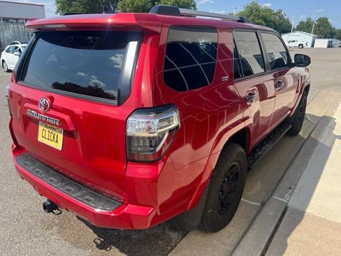 Used 2024 Toyota 4Runner SR5 RWD image 5