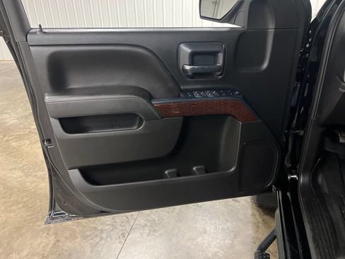 Certified 2018 GMC Sierra 1500 SLE w/ SLE Value Package AWD/4WD image 15