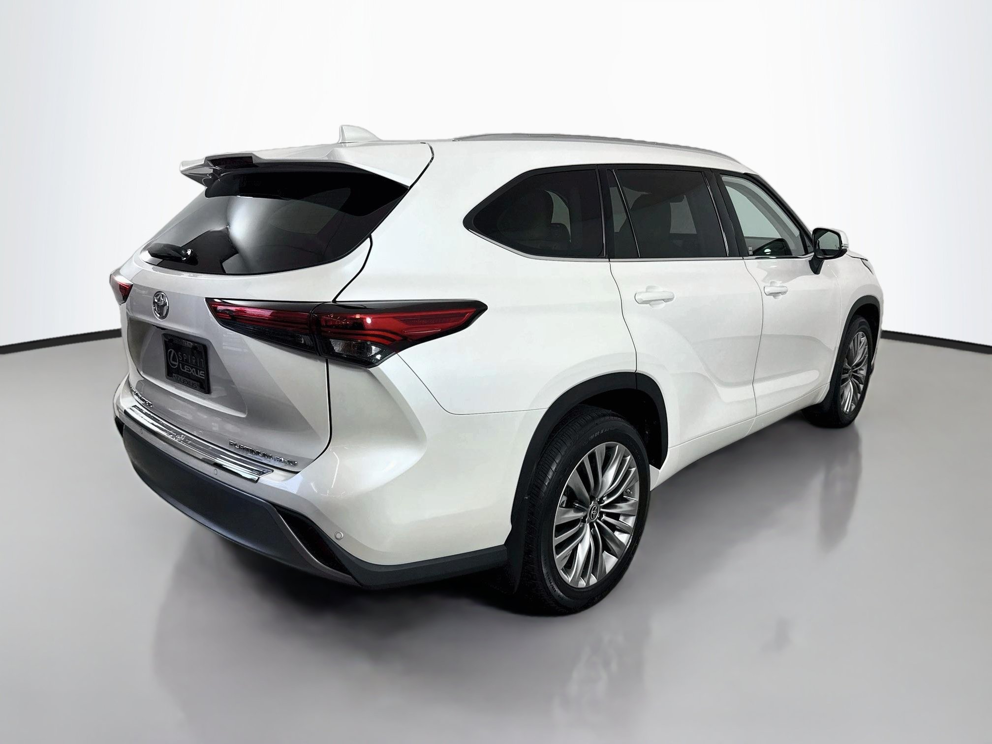 Used 2020 Toyota Highlander Platinum AWD/4WD image 7
