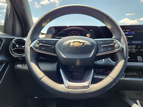 New 2026 Chevrolet Equinox LT FWD image 14