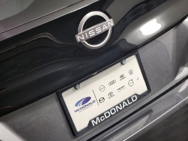Used 2025 Nissan Leaf S FWD image 9
