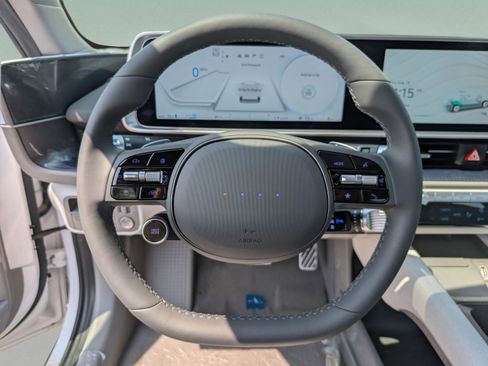 New 2025 Hyundai Ioniq 6 Limited image 20