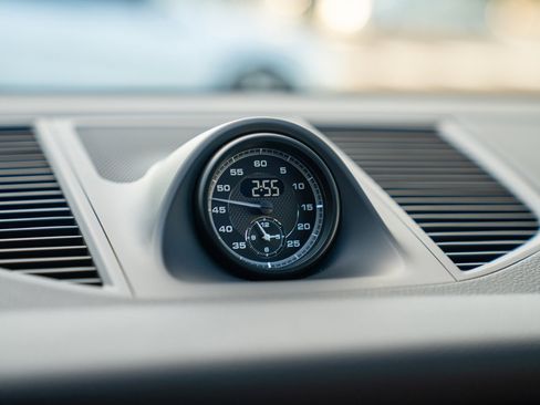 New 2026 Porsche Macan S image 18