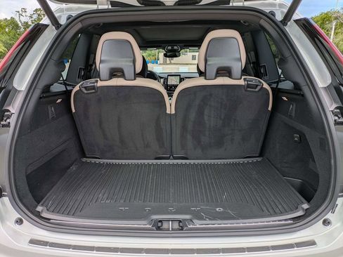 New 2026 Volvo XC90 B6 Ultra w/ Protection Package Premier AWD/4WD image 13