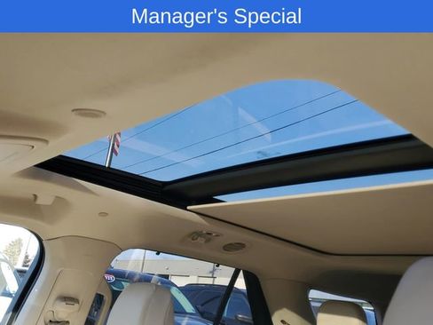 Certified 2023 Ford Explorer Platinum w/ Technology Package image 12