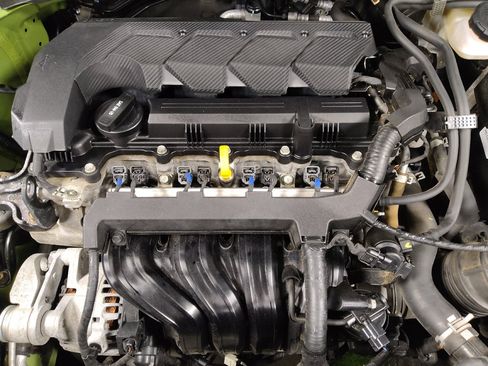 Used 2021 Hyundai Venue SE FWD image 30