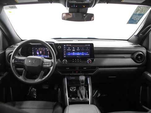 Used 2023 Chevrolet Colorado Trail Boss w/ Technology Package AWD/4WD image 16