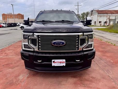 Used 2020 Ford F350 Platinum w/ FX4 Off-Road Package AWD/4WD image 2