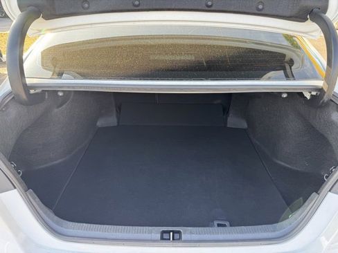 Used 2023 Toyota Camry SE image 11