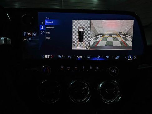 Used 2024 Chevrolet Blazer EV LT AWD/4WD image 24