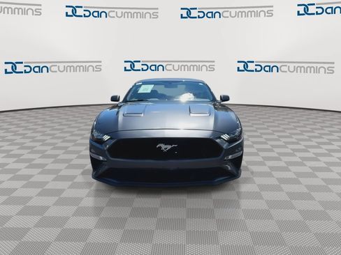 Used 2018 Ford Mustang GT Premium RWD image 4