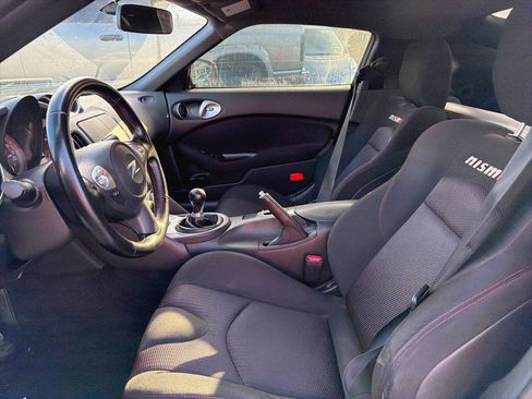 Used 2010 Nissan 370Z NISMO image 6